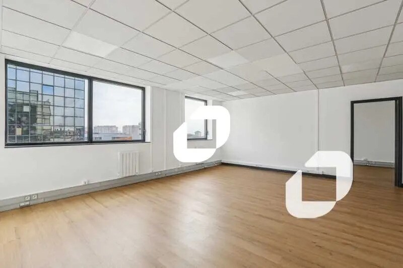 51-55 Rue Hoche, Ivry-sur-Seine for lease Interior Photo- Image 1 of 2