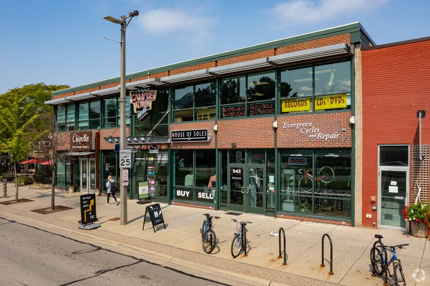 537-545 E Grand River Ave, East Lansing, MI à louer - Photo principale - Image 1 de 9