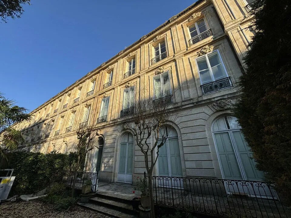 Office in Bordeaux for lease Building Photo- Image 1 of 6