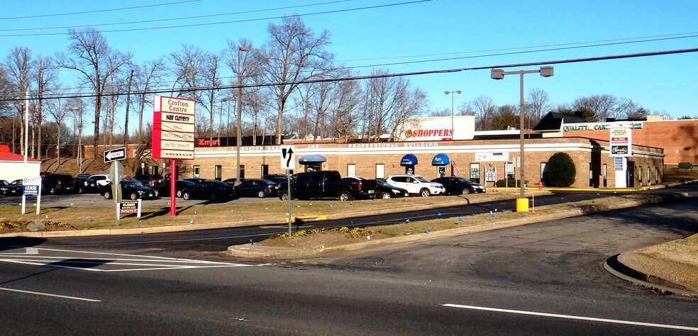 1667 Crofton Ctr, Crofton, MD à louer - Photo du bâtiment - Image 2 de 6