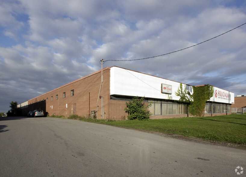 200 Norelco Dr, Toronto, ON for sale - Building Photo - Image 2 of 2