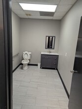 11055 Neeshaw Dr, Houston, TX for lease Interior Photo- Image 2 of 3