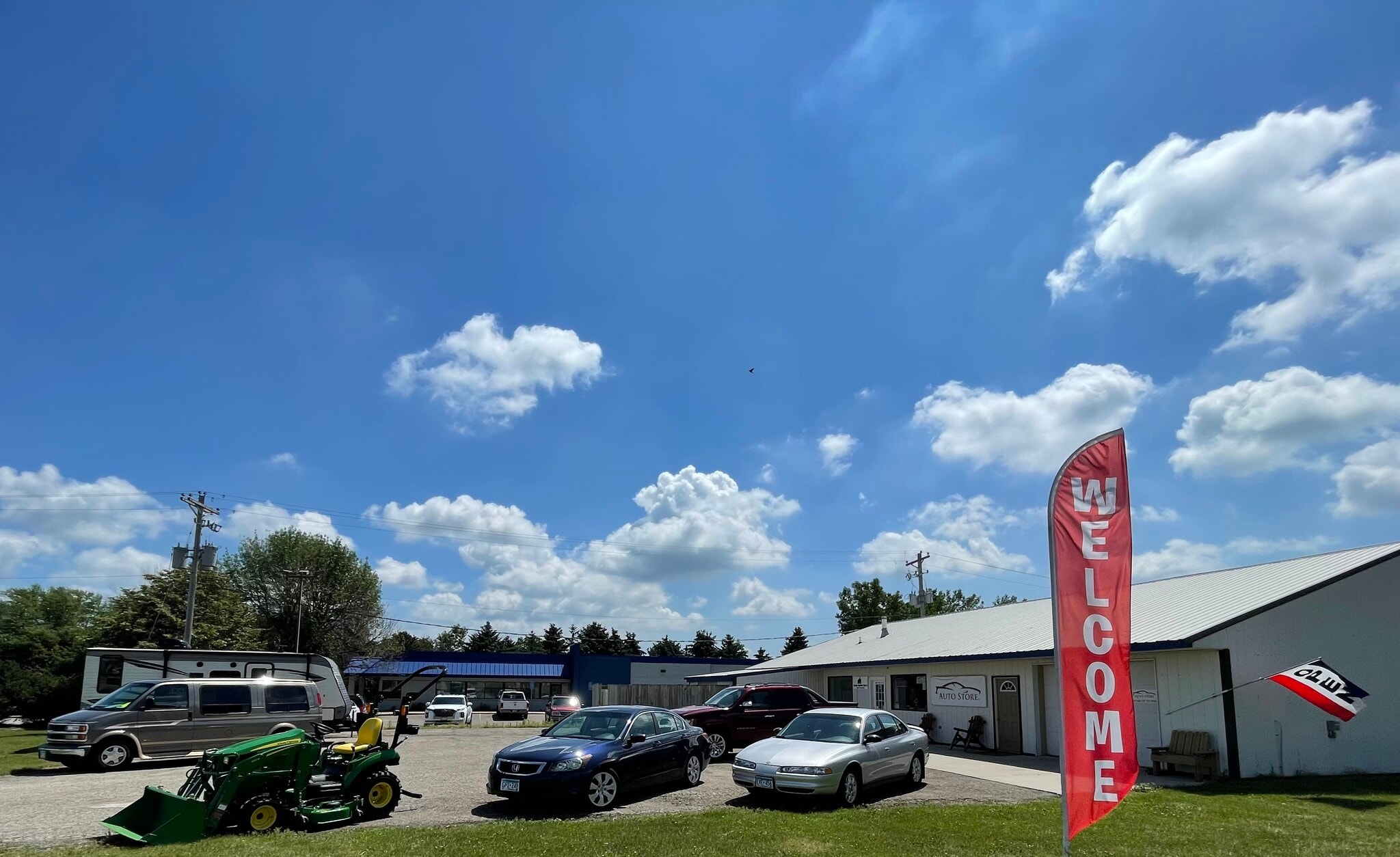 10 E Veterans Memorial Hwy, Kasson, MN à louer Photo du bâtiment- Image 1 de 20