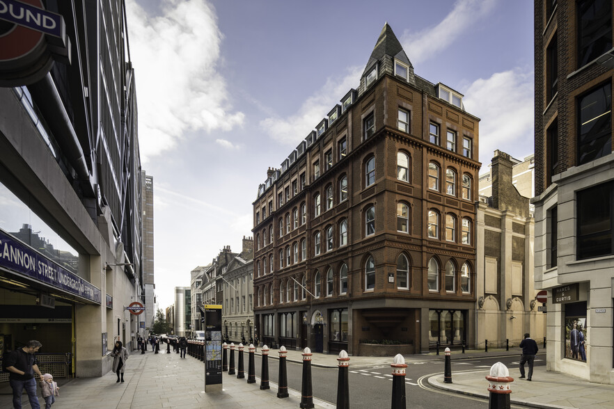 6 Dowgate Hl, Londres à louer - Photo du bâtiment - Image 3 de 9