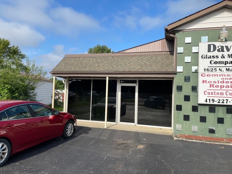 1623 N Main St, Lima, OH à vendre - Photo du bâtiment - Image 3 de 17
