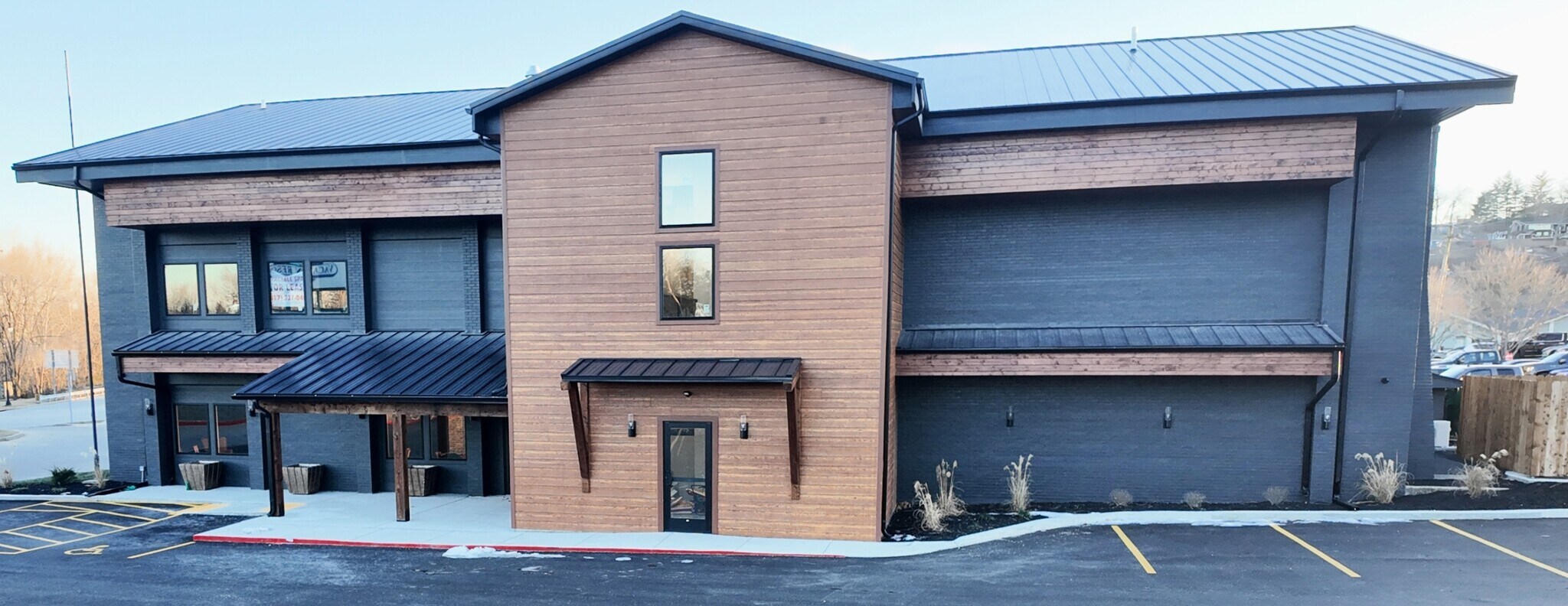 405 Veterans Blvd, Branson, MO for lease Primary Photo- Image 1 of 23