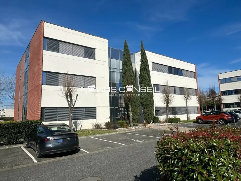 Office in Balma for lease Building Photo- Image 1 of 8