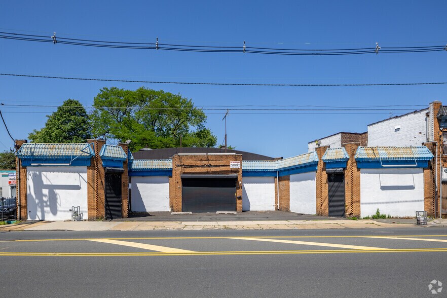 1304 N Broad St, Hillside, NJ à louer - Photo principale - Image 1 de 23