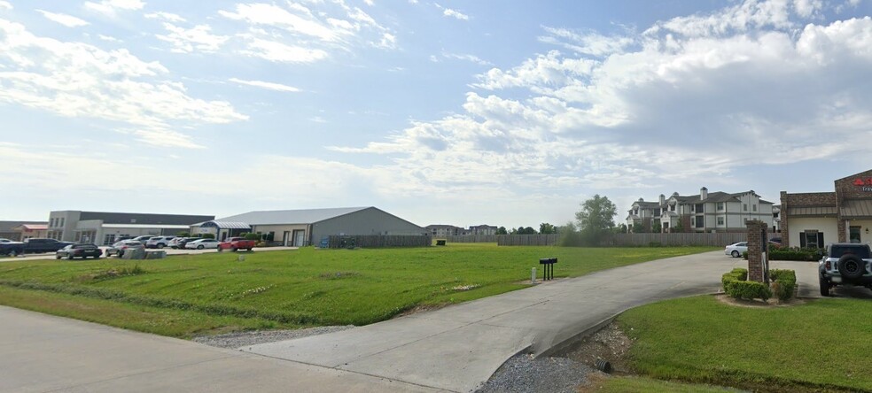 663 Enterprise, Houma, LA à vendre - Photo du b timent - Image 2 de 7