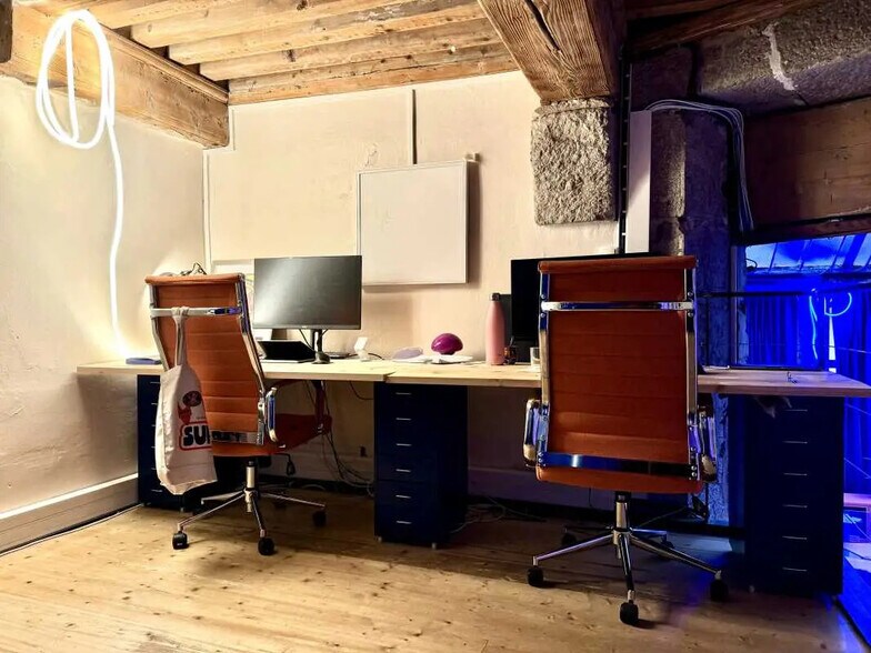 Office in Lyon for sale - Interior Photo - Image 2 of 7