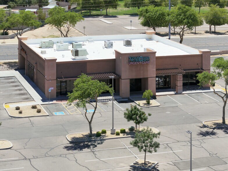 10240 N 43rd Ave, Glendale, AZ à vendre - Photo du bâtiment - Image 2 de 16