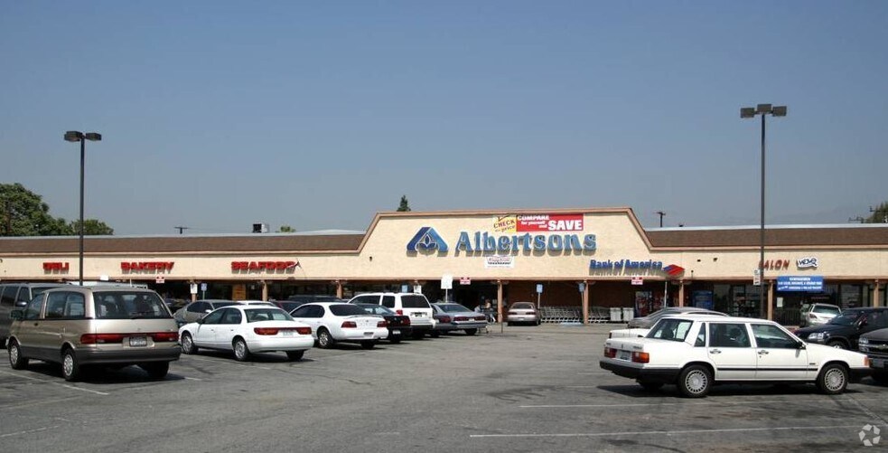 923-937 E Las Tunas Dr, San Gabriel, CA à louer - Photo du bâtiment - Image 2 de 8