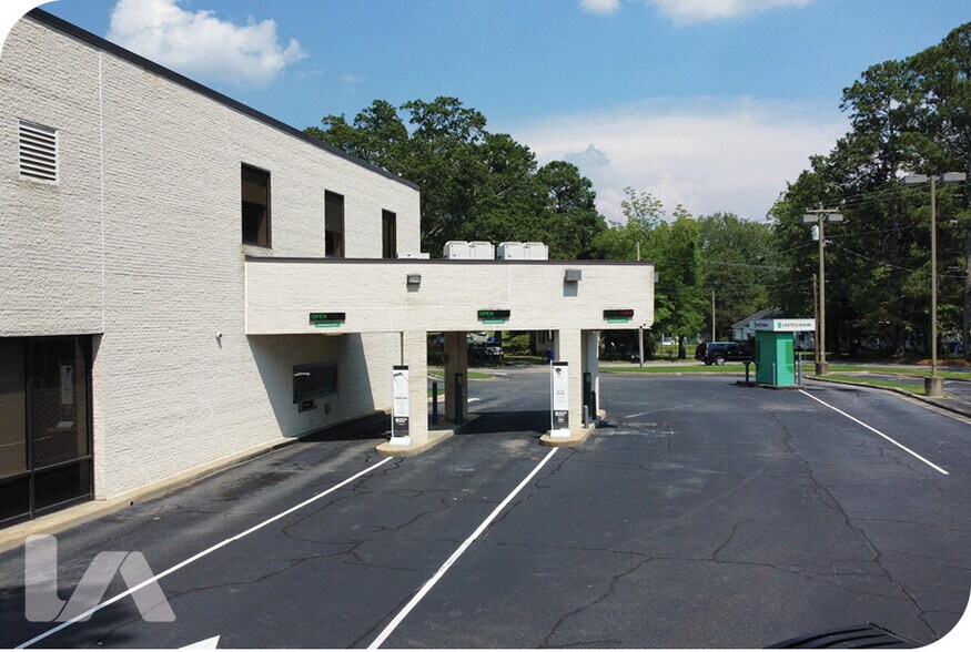 1900 W Vernon Ave, Kinston, NC à vendre - Photo du bâtiment - Image 2 de 7