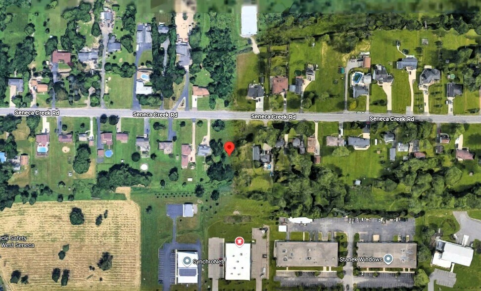 445 Seneca Creek Rd, West Seneca, NY à vendre - Photo du bâtiment - Image 3 de 4