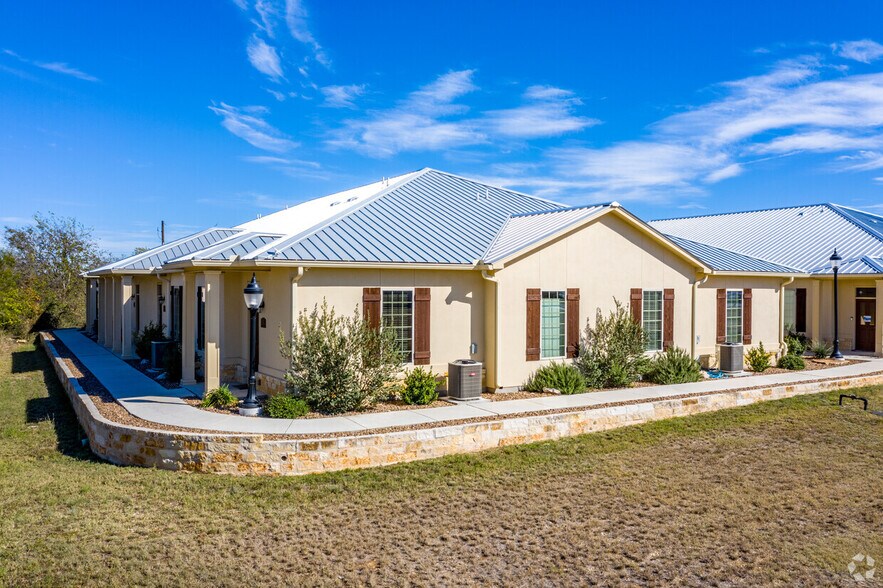 1067 Fm 306, New Braunfels, TX à vendre - Photo du bâtiment - Image 1 de 1