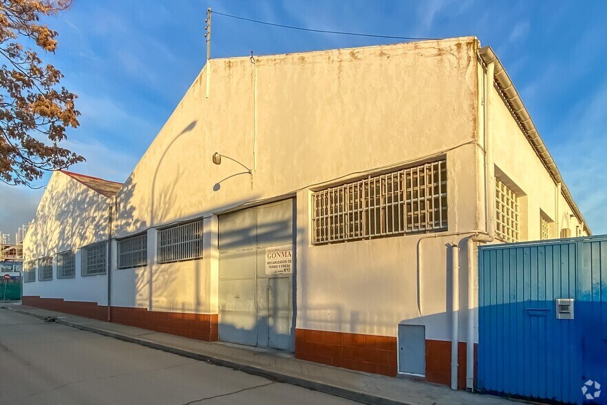 Industriel dans Madrid, Madrid à louer - Photo du bâtiment - Image 2 de 2