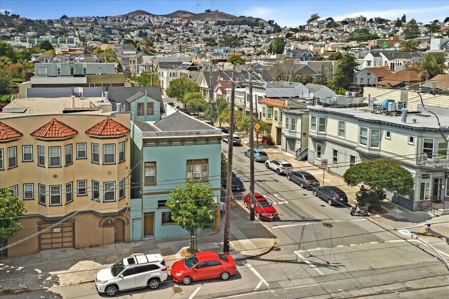 1300 Church St, San Francisco, CA à vendre - Photo du bâtiment - Image 2 de 103