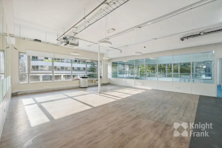 172 Rue De Charonne, Paris for lease - Building Photo - Image 2 of 13