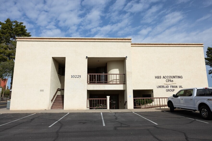 10225 W Thunderbird Blvd, Sun City, AZ à louer - Photo du bâtiment - Image 3 de 40