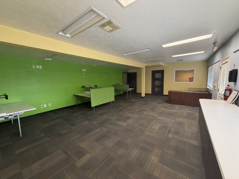 22787 Antique Ln, New Caney, TX à vendre - Hall d’entrée - Image 3 de 8