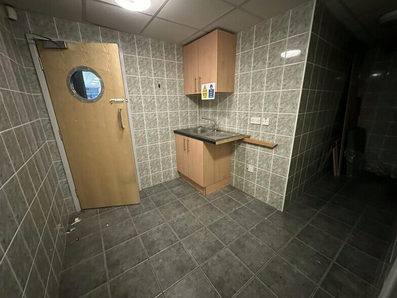 133 South St, Perth à louer - Photo du bâtiment - Image 3 de 7