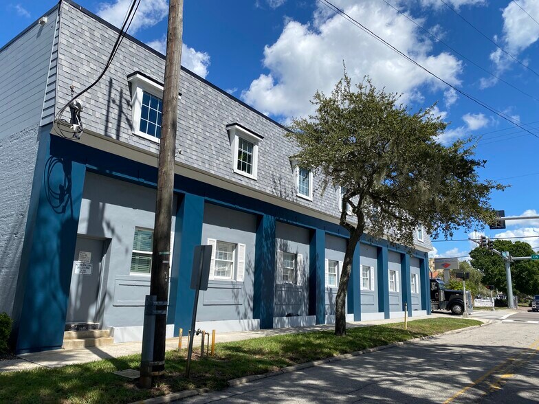 99 6th St SW, Winter Haven, FL à louer - Photo du bâtiment - Image 2 de 17