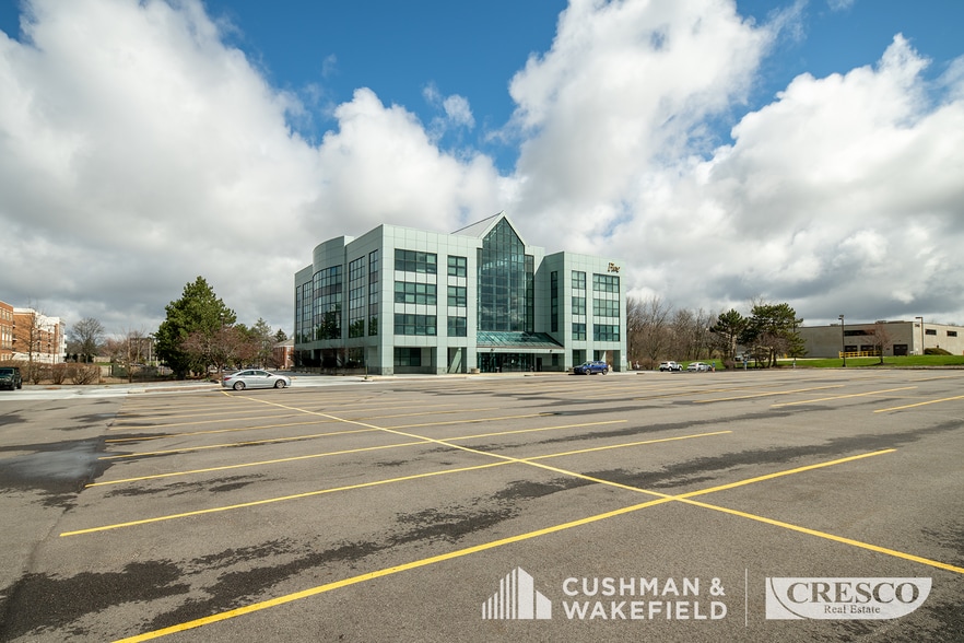 23250 Chagrin Blvd, Beachwood, OH for lease - Building Photo - Image 2 of 17