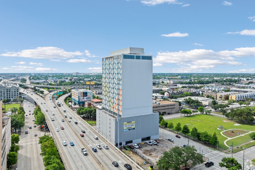 2000 Crawford St, Houston, TX à vendre - Photo du bâtiment - Image 3 de 33