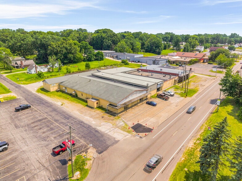 1609-1625 Massillon Rd, Akron, OH for sale - Building Photo - Image 2 of 15