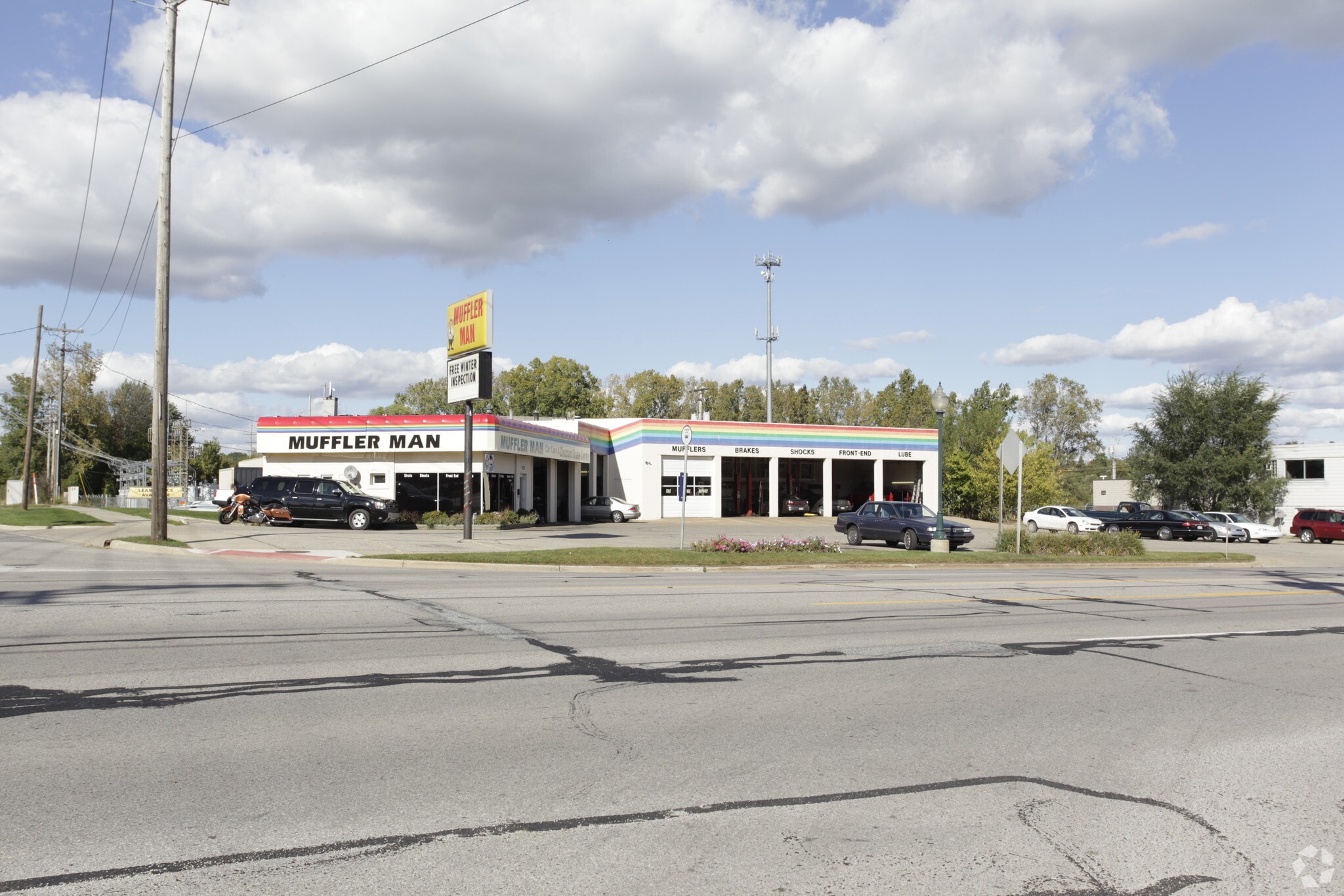 4181 Lake Michigan Dr, Grand Rapids, MI for sale Primary Photo- Image 1 of 3