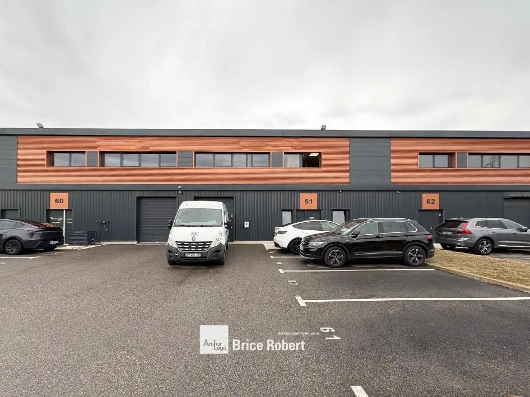 401 Rue Le Chatelier, Vaulx-Milieu à vendre Photo du bâtiment- Image 1 de 7