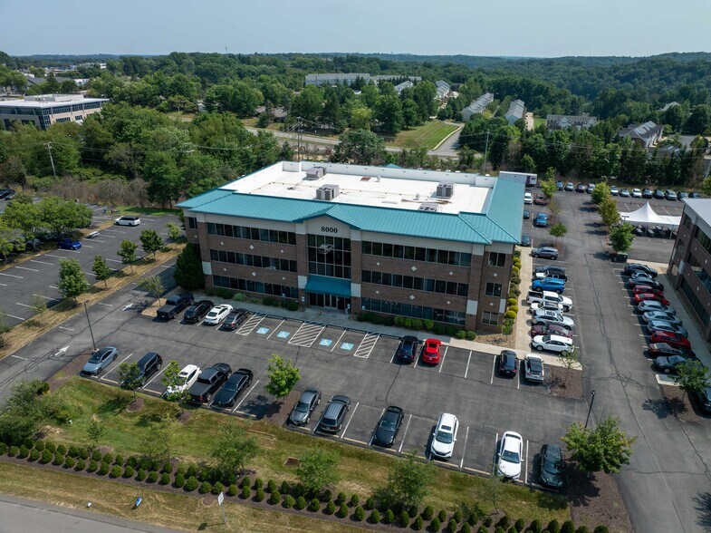 8000 Brooktree Rd, Wexford, PA for lease - Building Photo - Image 2 of 8