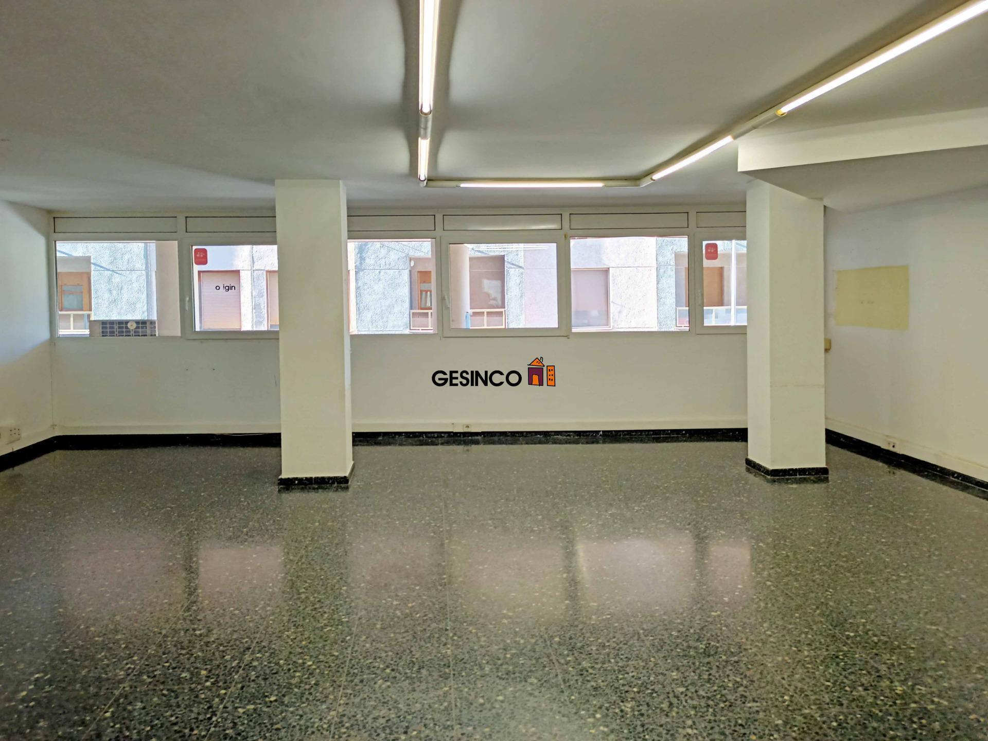 Commerce de détail dans Ontinyent à louer Photo du bâtiment- Image 1 de 6