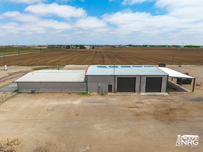 3334 S Service Rd, Stanton, TX à vendre - Photo du bâtiment - Image 2 de 15