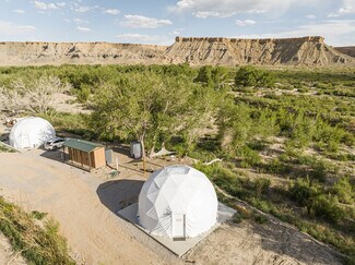 Plus de détails pour 7650 E SR 24 Giles Rd, Hanksville, UT - Spécialité à vendre