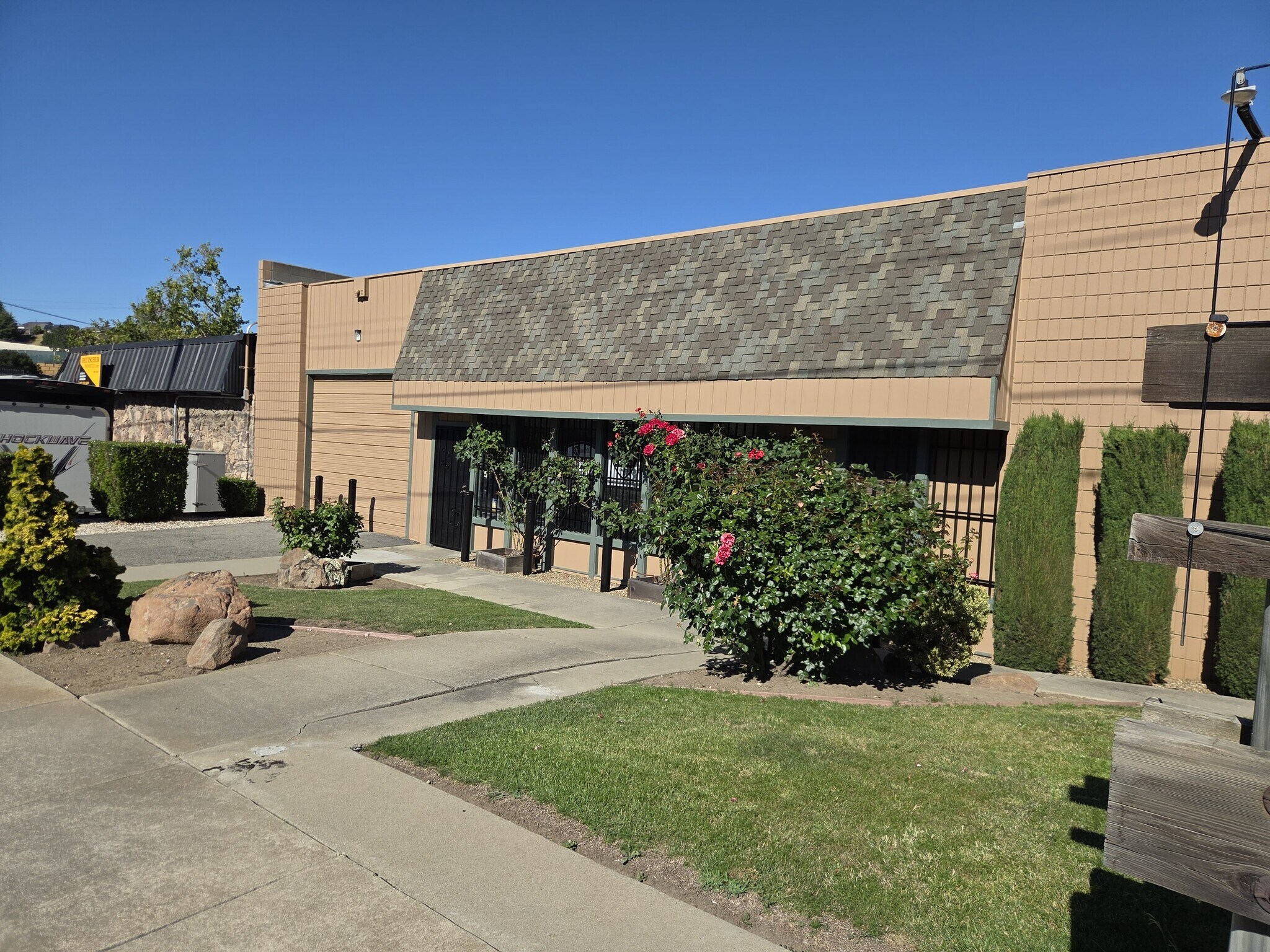 895 Howe Rd, Martinez, CA à vendre Photo du bâtiment- Image 1 de 14