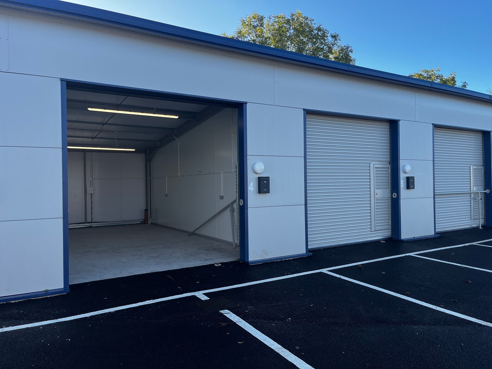 Commerce Close, Westbury for lease Building Photo- Image 1 of 4