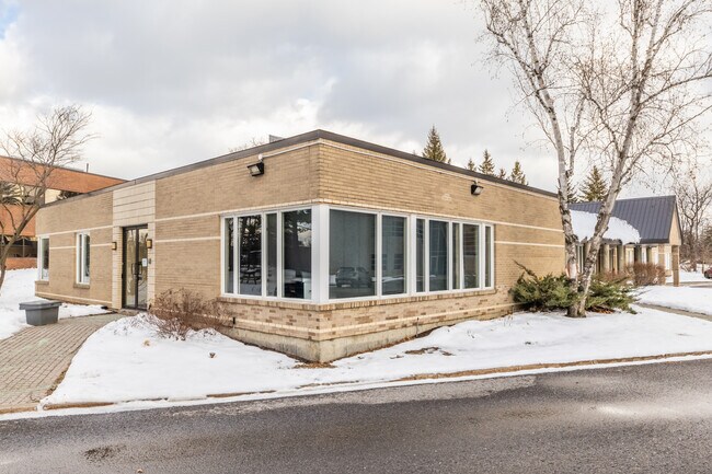 More details for 15 Auriga Dr, Ottawa, ON - Office for Lease