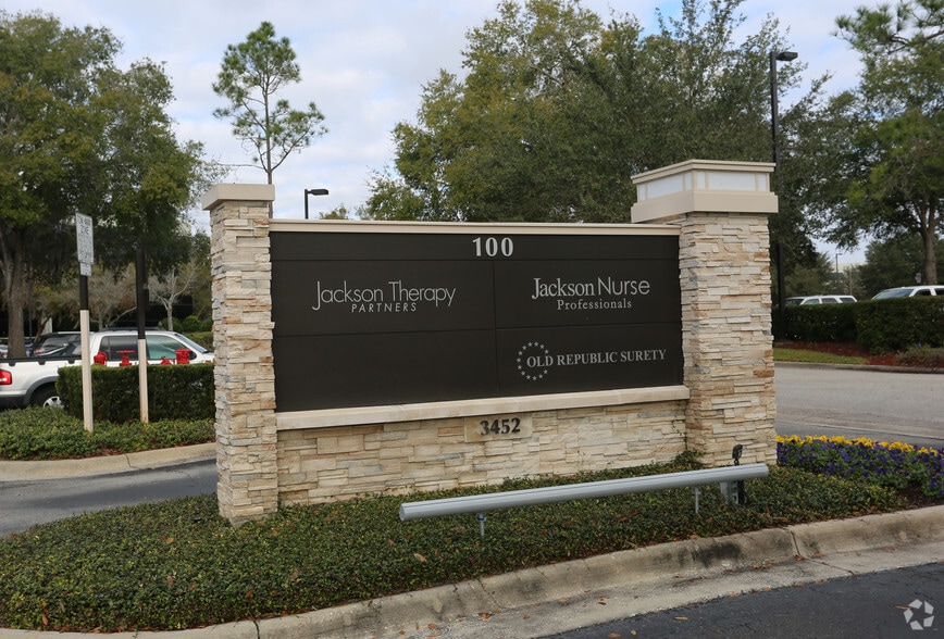 3452 Lake Lynda Dr, Orlando, FL for sale - Building Photo - Image 2 of 10