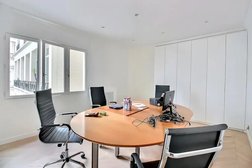 76-78 Avenue Des Champs Elysées, Paris for lease - Interior Photo - Image 3 of 4