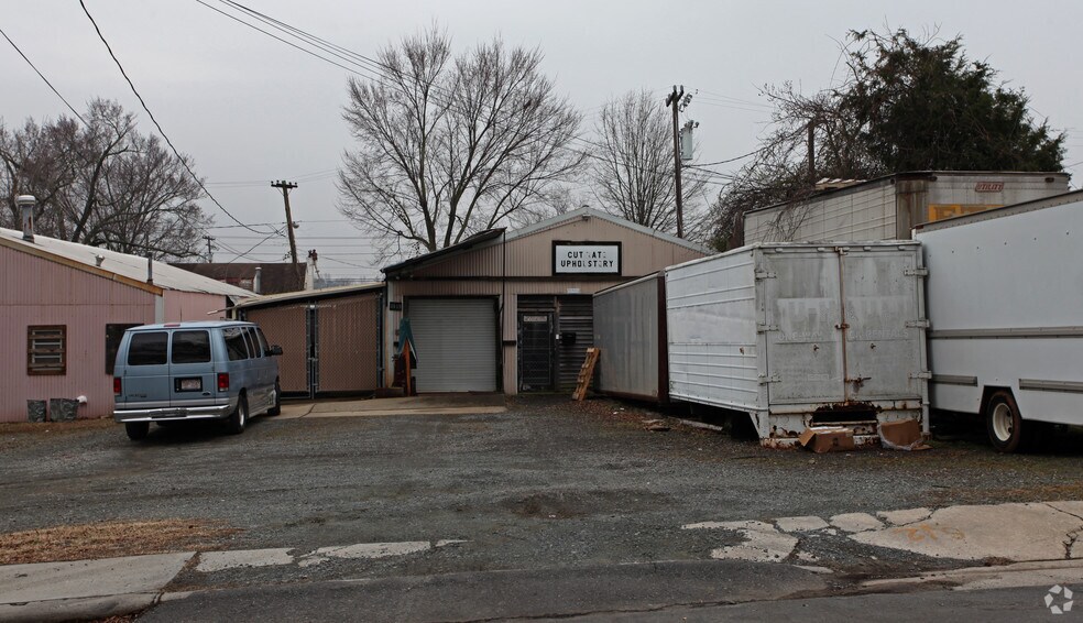 3819 Louisiana Ave, Charlotte, NC à vendre - Photo du bâtiment - Image 2 de 10