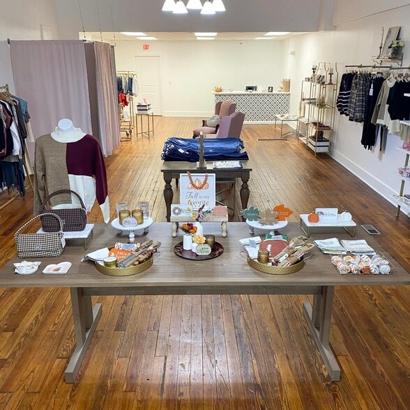 350-352 Main St, Wadsworth, OH for lease - Interior Photo - Image 3 of 5