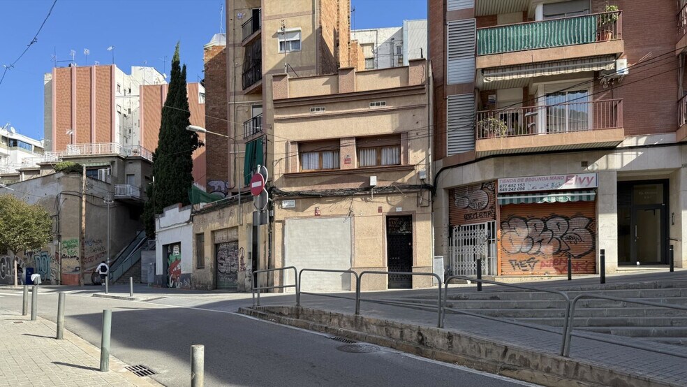 Commerce de détail dans L'Hospitalet de Llobregat, Barcelona à vendre - Photo du bâtiment - Image 3 de 5