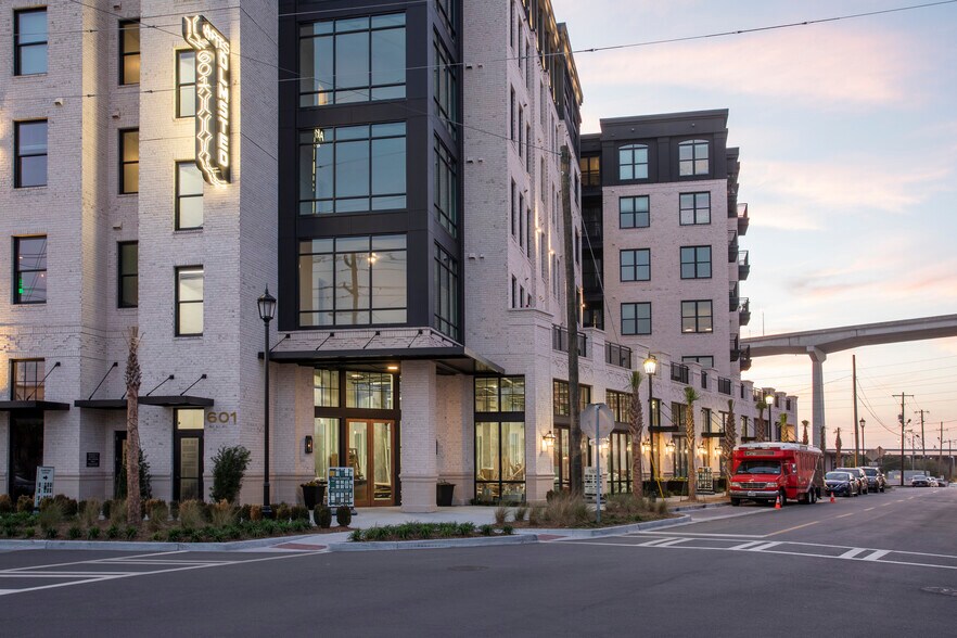 601 Indian St, Savannah, GA à louer - Photo du bâtiment - Image 2 de 10