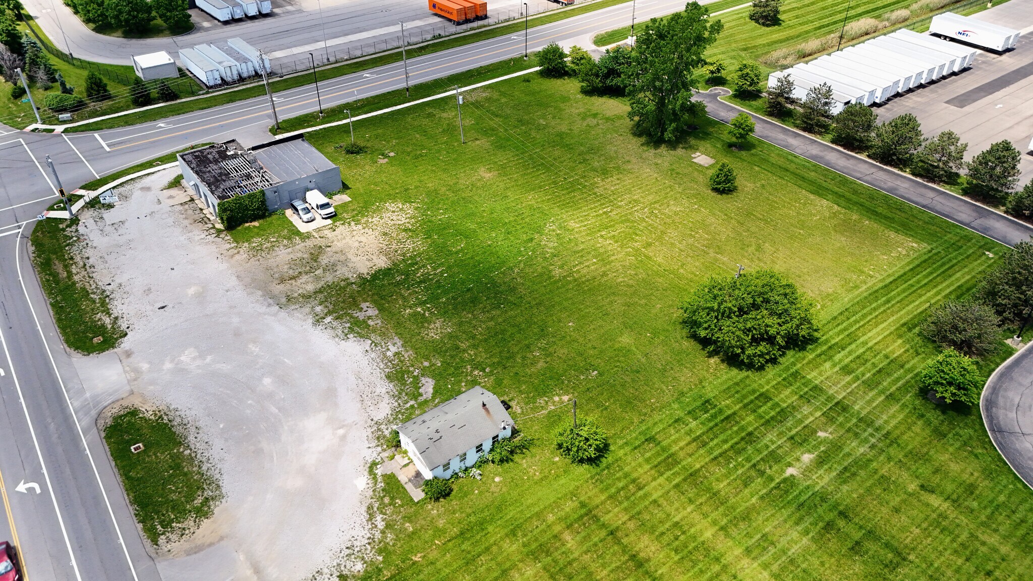 2166 London Groveport Rd, Lockbourne, OH à vendre Photo du bâtiment- Image 1 de 14