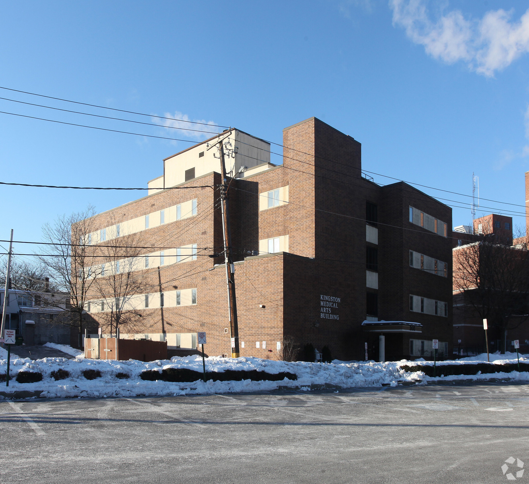 Office in Kingston, NY for sale Primary Photo- Image 1 of 1