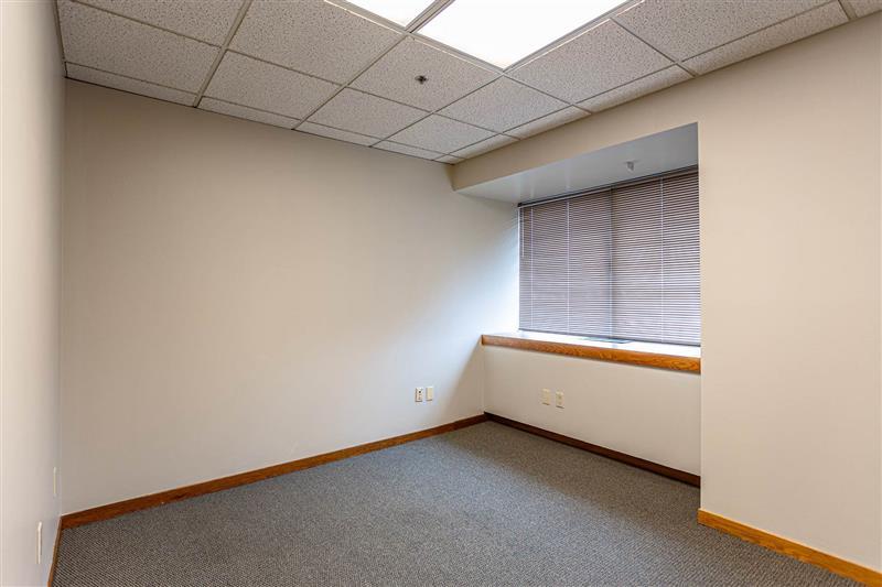 402 E Yakima Ave, Yakima, WA for lease Interior Photo- Image 1 of 4
