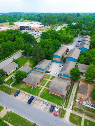 More details for 911 University Ave, Huntsville, TX - Multifamily for Sale