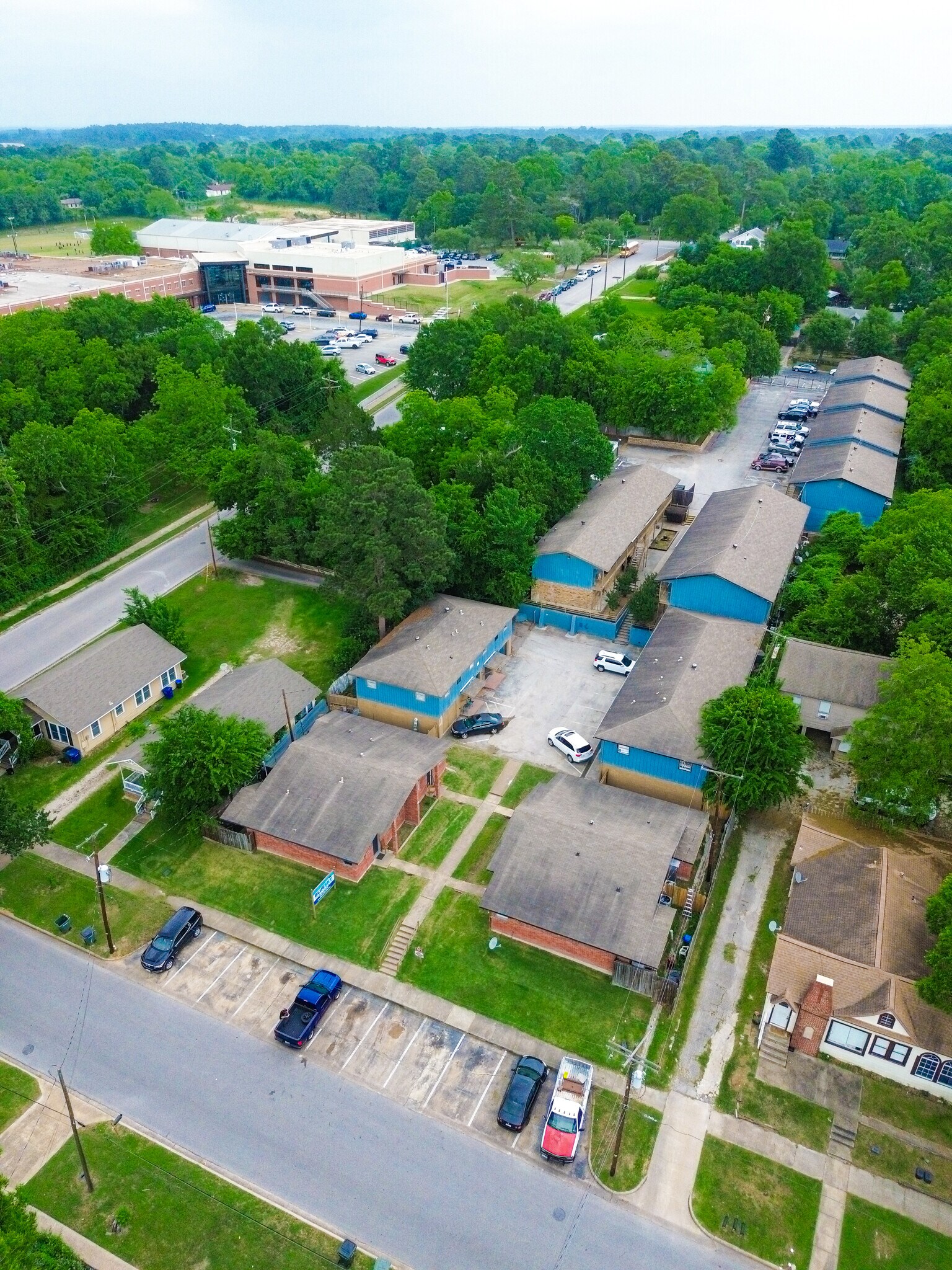 911 University Ave, Huntsville, TX à vendre Photo principale- Image 1 de 16