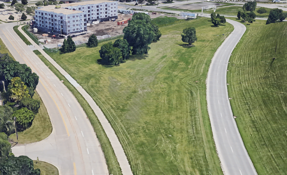 US HWY 63, Waterloo, IA à vendre - Photo du bâtiment - Image 3 de 11